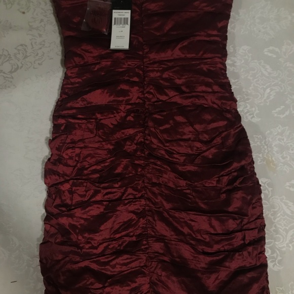 $60- BCBG Max Azria Dress - size 4 - NWT - Picture 5 of 6